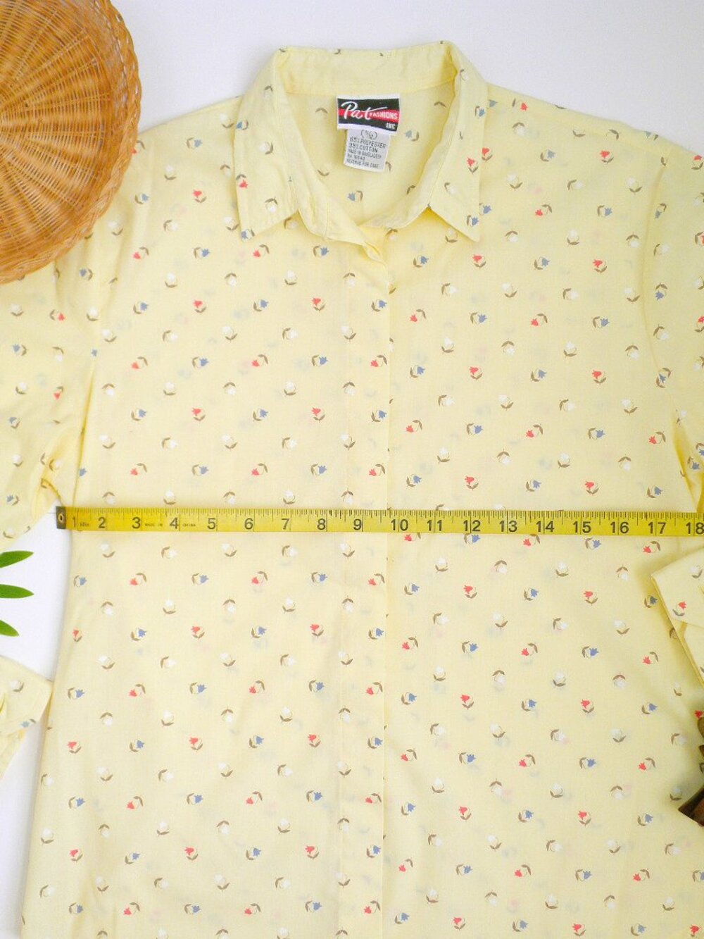 Vintage 1980s Butter Yellow Tulips Ditsy Floral Button Down Blouse Shirt 80's L - Picture 7 of 8